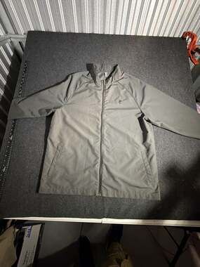 Ashworth Men's Lightweight Full-Zip Golf Windbreaker‎ Jacket